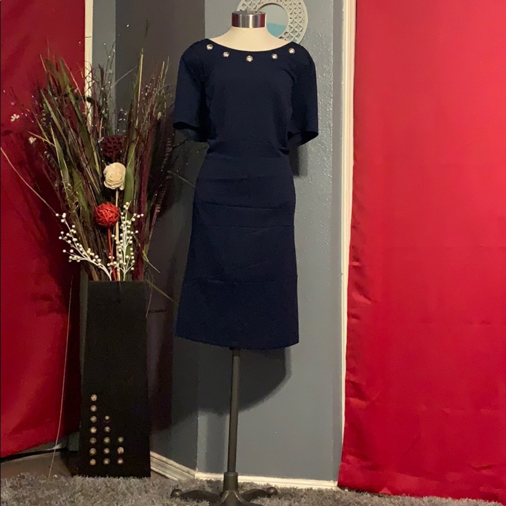 PLUS SIZE NAVY DRESS